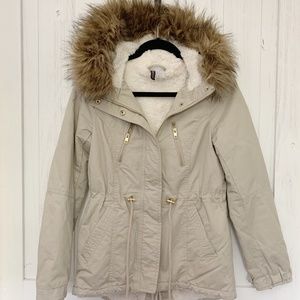 Nude long coat with lined hood